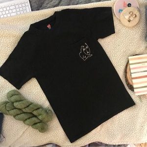 Embroidered Hanes T-Shirt 🕊 🎨